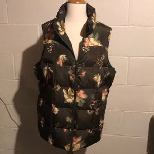 Beautiful lands end vest 1x like new